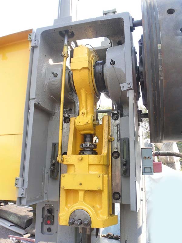 К2130 Загальний вигляд  кривошипного открытого ненаклоняемого пресса